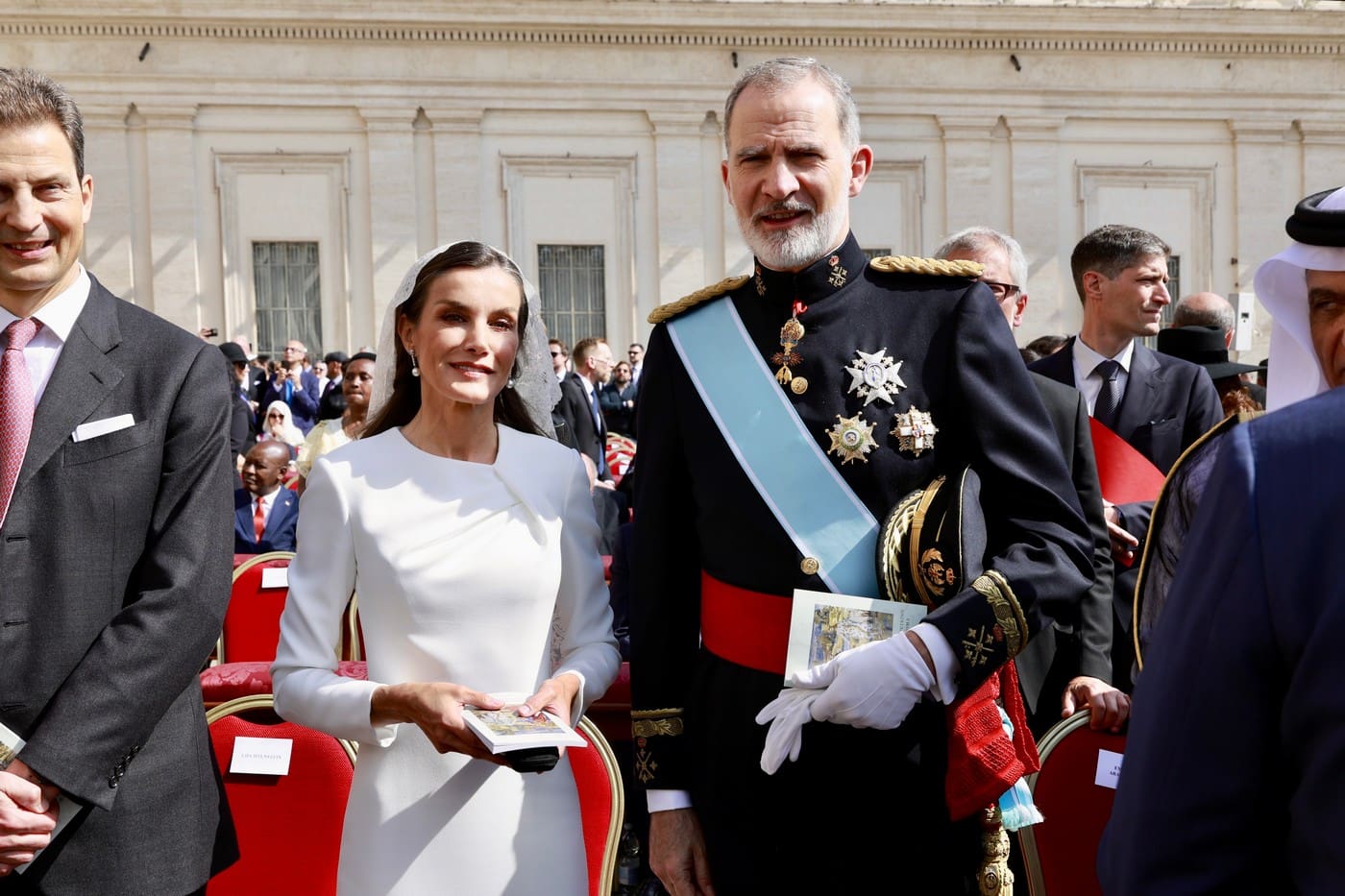 pope leo queen letizia king felipe