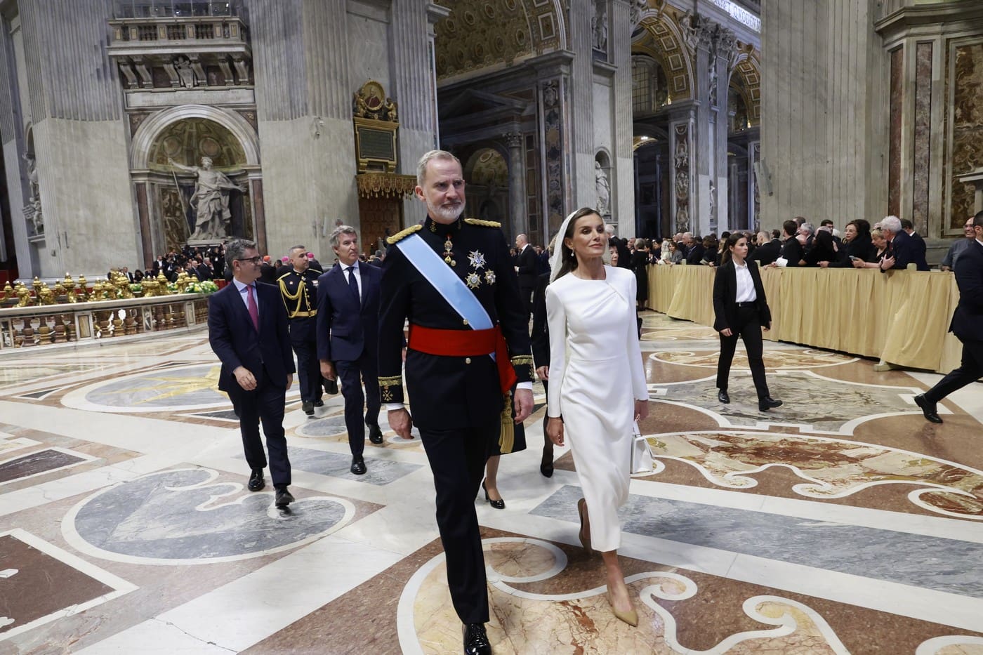 pope leo queen letizia king felipe