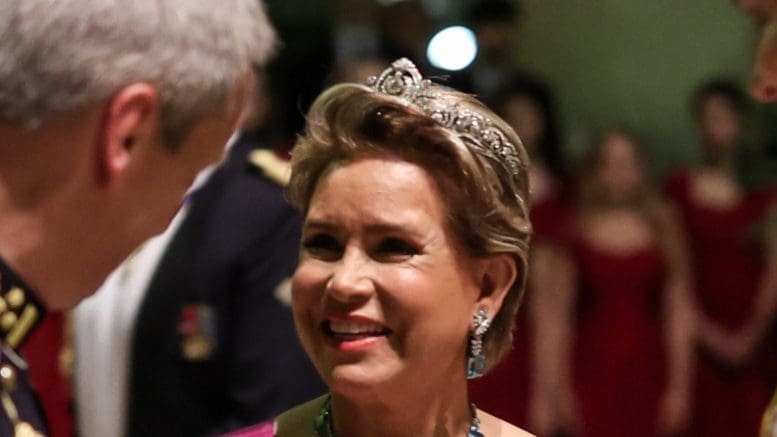 belgian scroll tiara