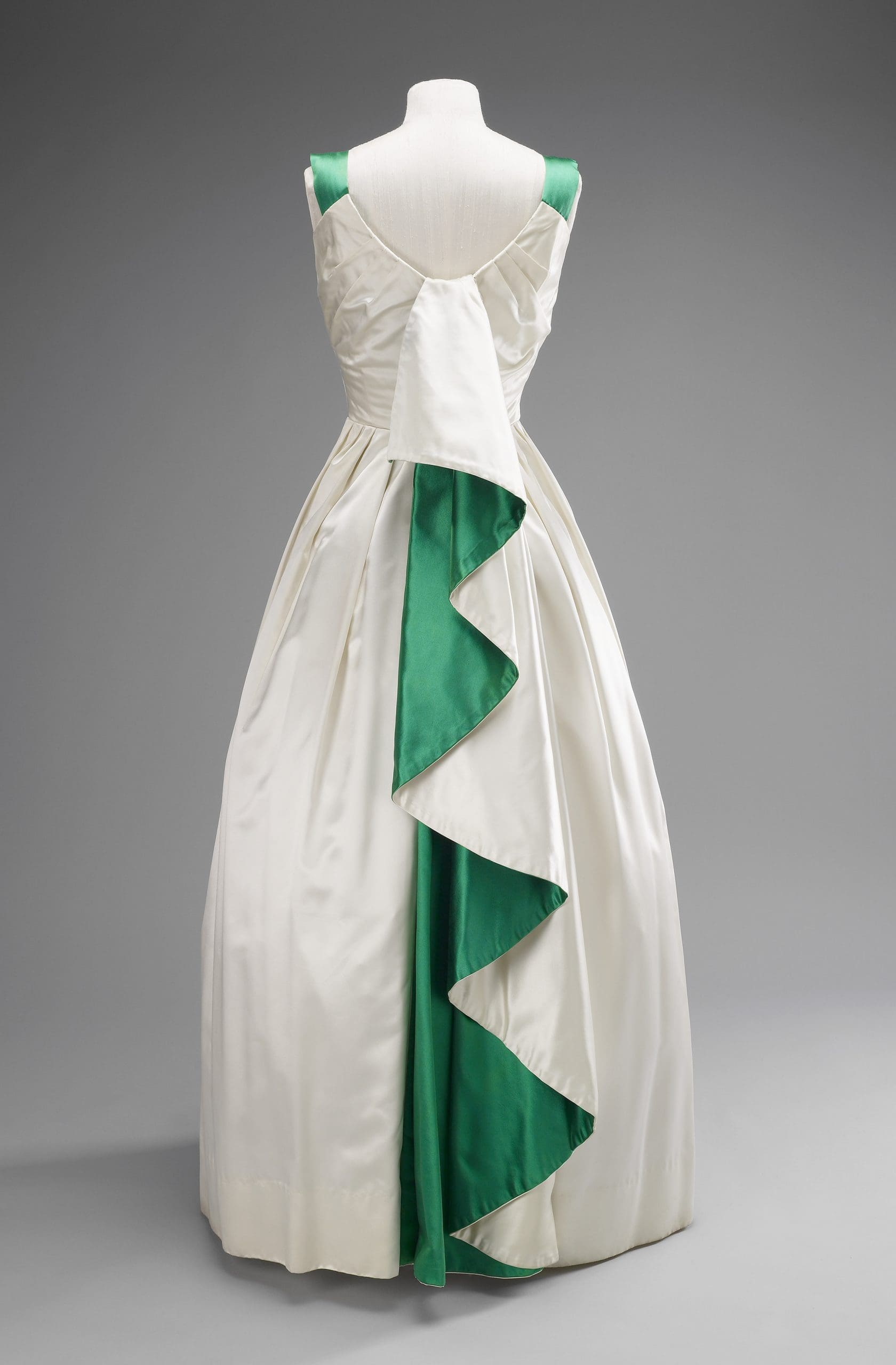 Evening Gown, Norman Hartnell, 1961