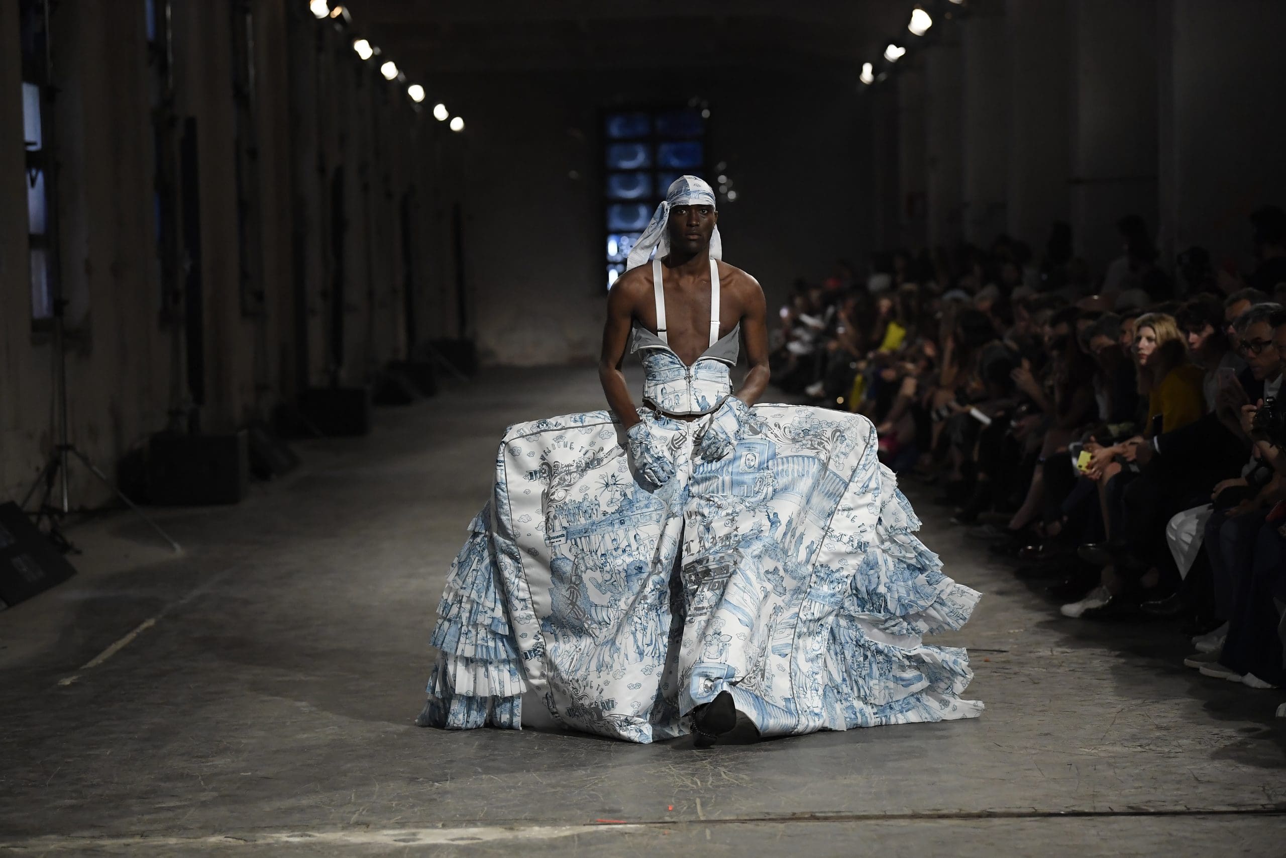 Costume, Andrea Grossi.