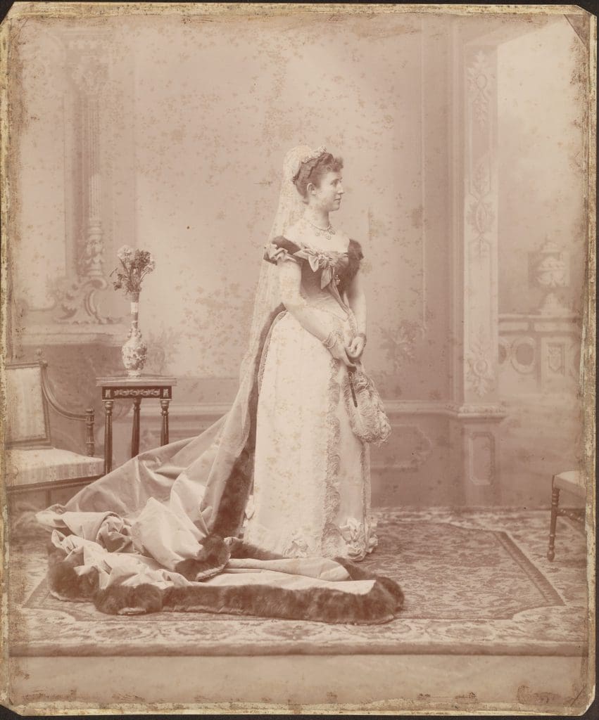 grand duchess hilda floral tiara
